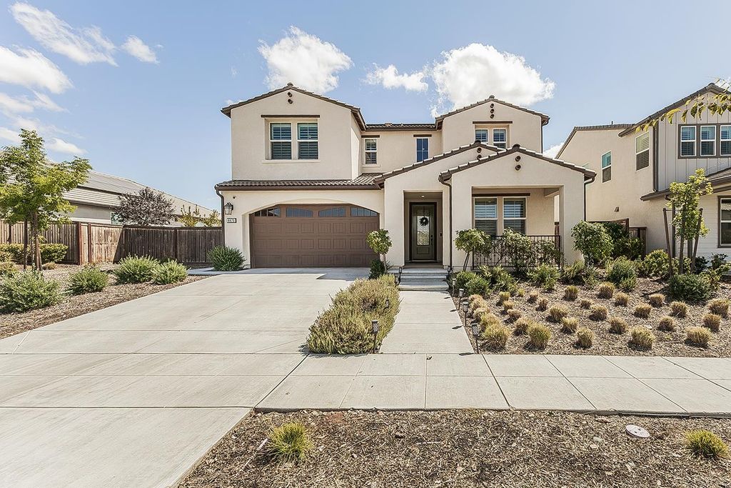 Image 1 of property listing at 4475 Crown Bluffs Drive, Madera, CA 93636