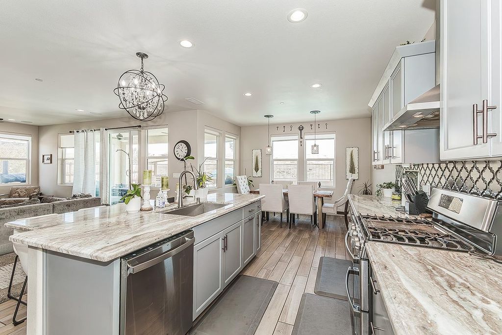 Image 16 of property listing at 4475 Crown Bluffs Drive, Madera, CA 93636