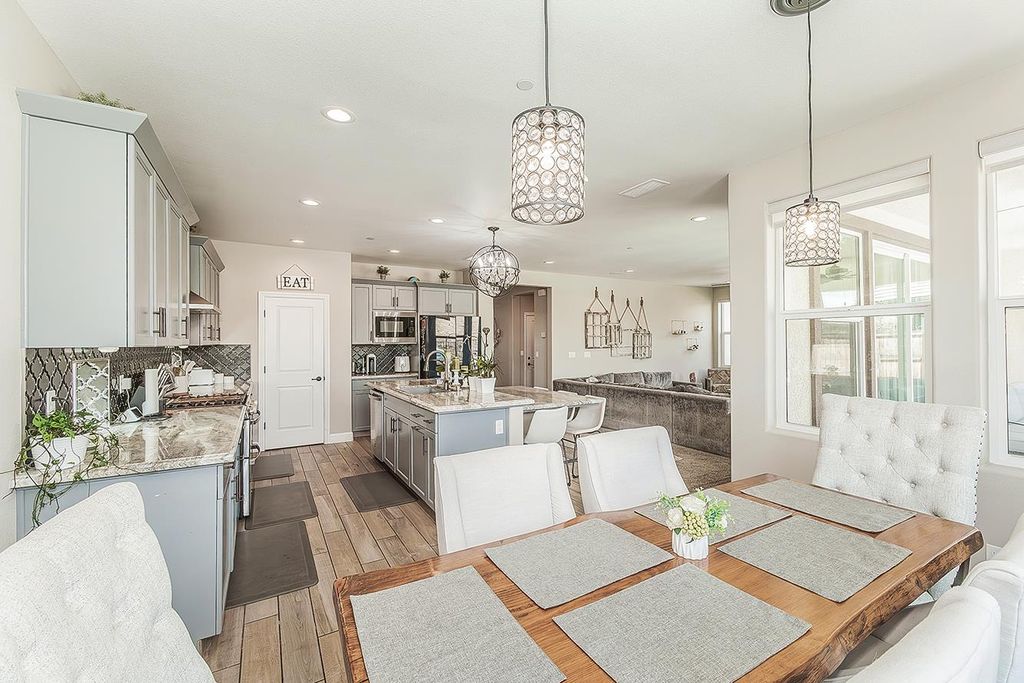 Image 19 of property listing at 4475 Crown Bluffs Drive, Madera, CA 93636
