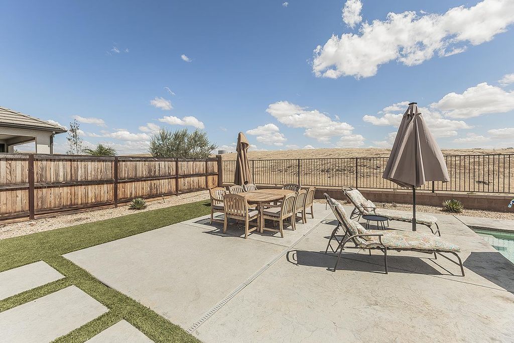 Image 50 of property listing at 4475 Crown Bluffs Drive, Madera, CA 93636