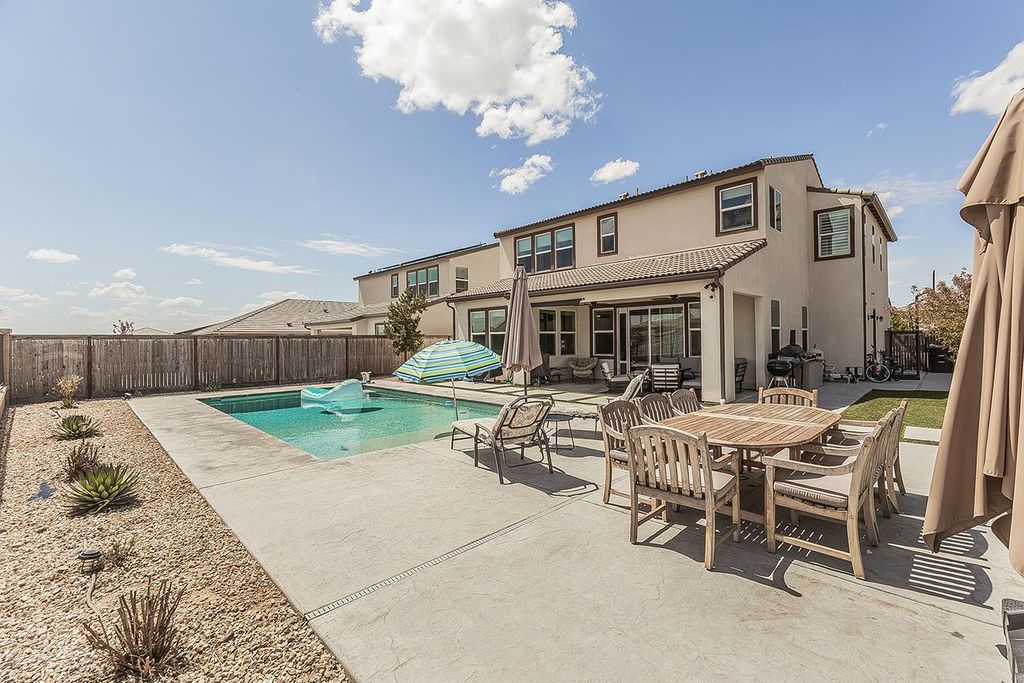 Image 52 of property listing at 4475 Crown Bluffs Drive, Madera, CA 93636