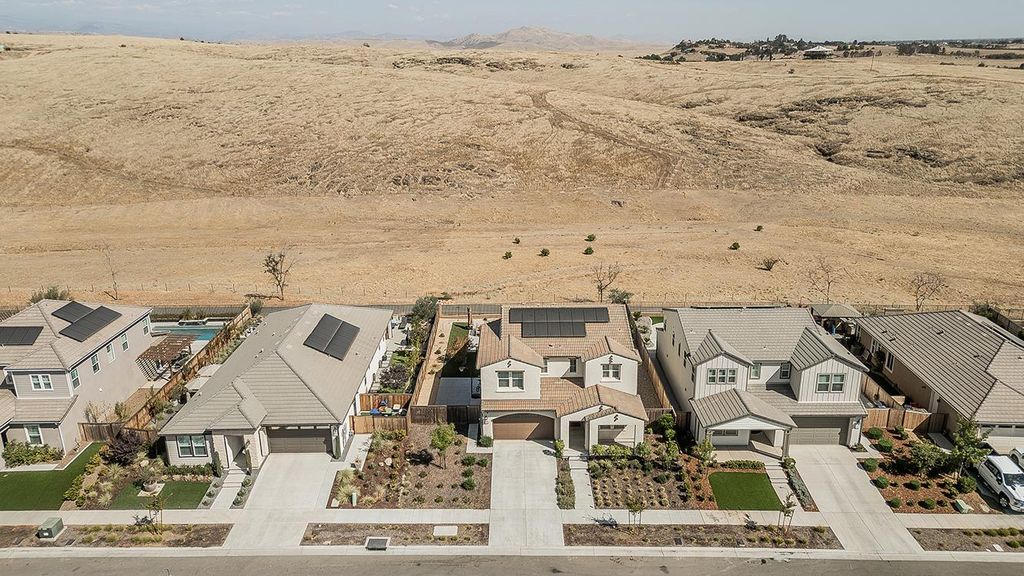 Image 61 of property listing at 4475 Crown Bluffs Drive, Madera, CA 93636