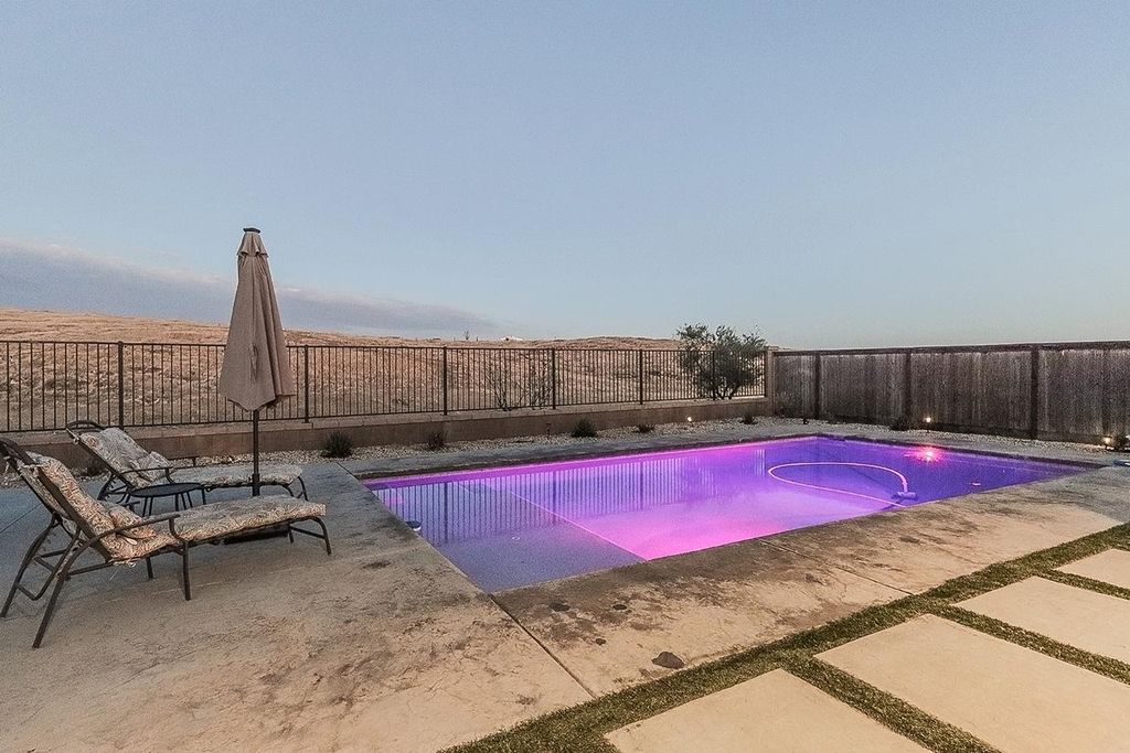 Image 86 of property listing at 4475 Crown Bluffs Drive, Madera, CA 93636