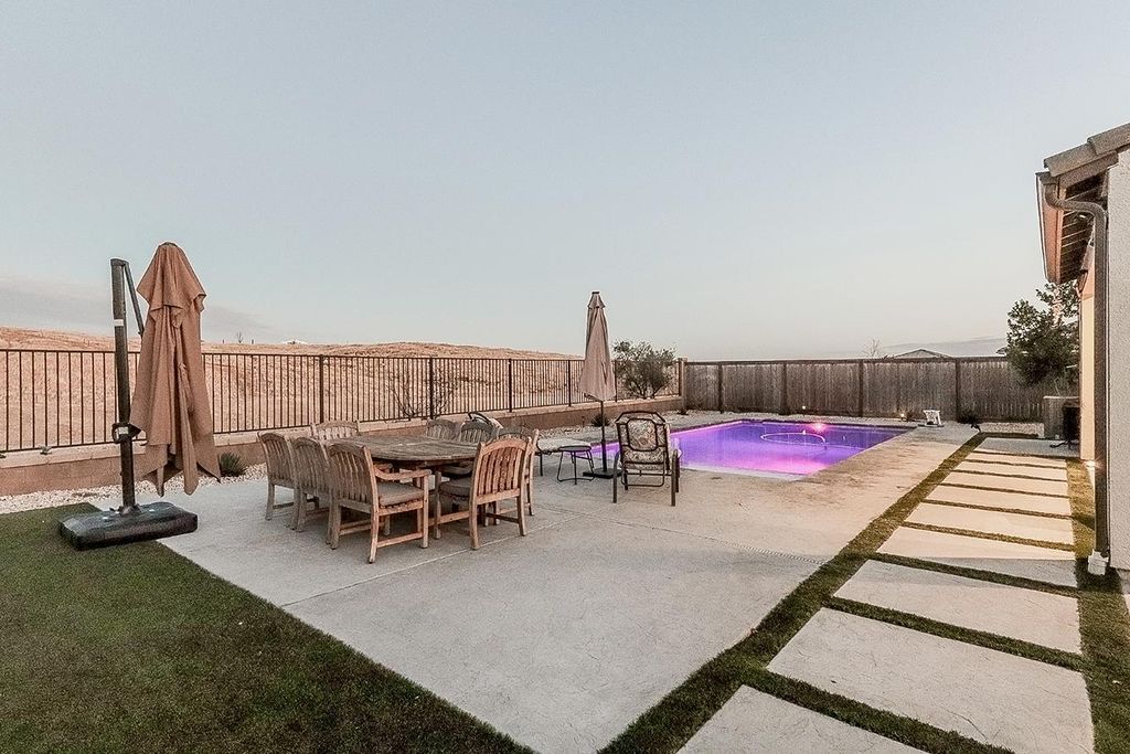 Image 90 of property listing at 4475 Crown Bluffs Drive, Madera, CA 93636
