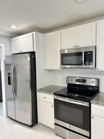 4633 BROOKSDALE DRIVE, Sarasota, FL 34232