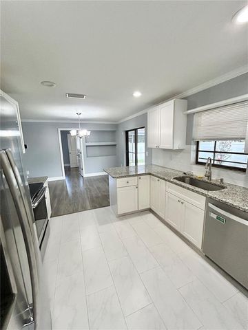 4633 BROOKSDALE DRIVE, Sarasota, FL 34232