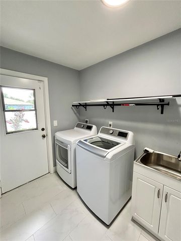 4633 BROOKSDALE DRIVE, Sarasota, FL 34232
