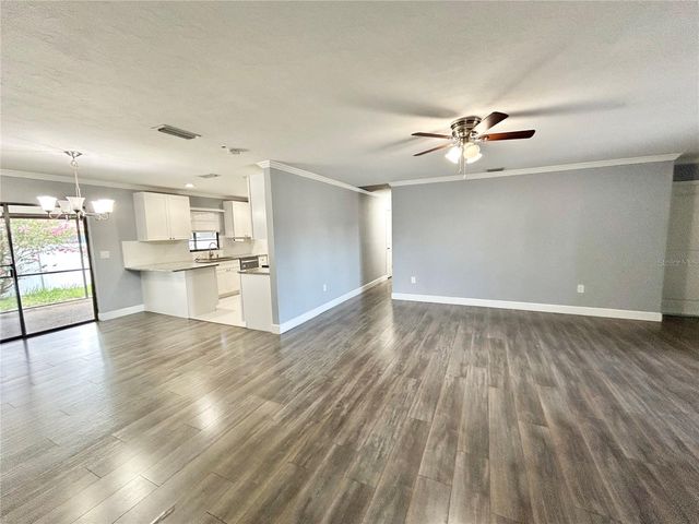4633 BROOKSDALE DRIVE, Sarasota, FL 34232