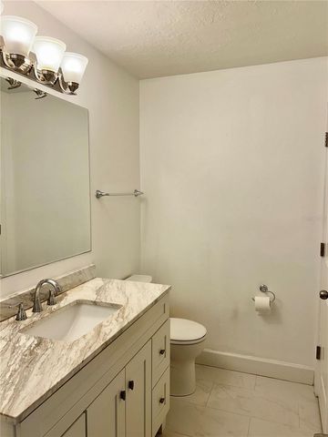 4633 BROOKSDALE DRIVE, Sarasota, FL 34232