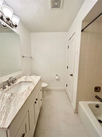 4633 BROOKSDALE DRIVE, Sarasota, FL 34232