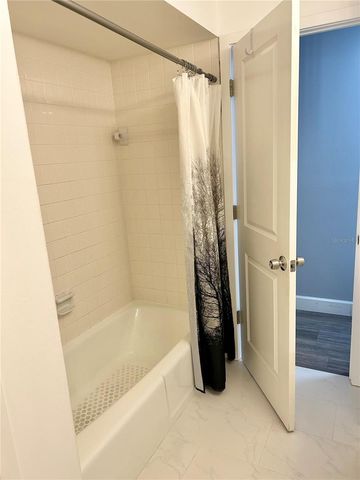 4633 BROOKSDALE DRIVE, Sarasota, FL 34232