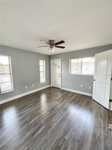 4633 BROOKSDALE DRIVE, Sarasota, FL 34232