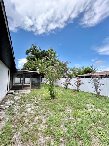 4633 BROOKSDALE DRIVE, Sarasota, FL 34232