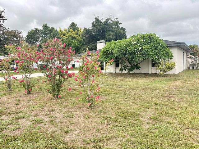 4633 BROOKSDALE DRIVE, Sarasota, FL 34232