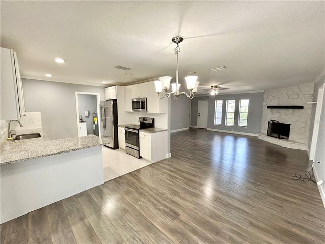 4633 BROOKSDALE DRIVE, Sarasota, FL 34232