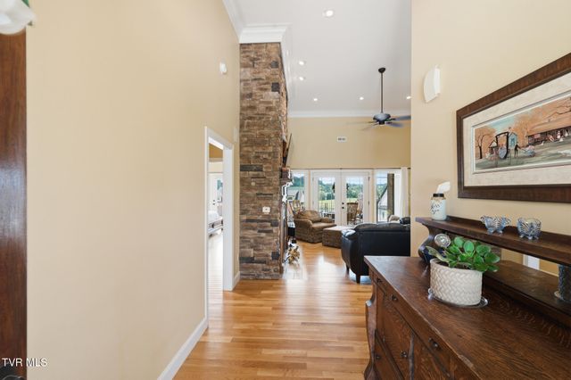 229 Forest Lane N, Blountville, TN 37617