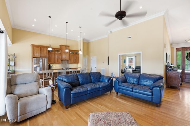 229 Forest Lane N, Blountville, TN 37617