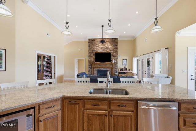 229 Forest Lane N, Blountville, TN 37617