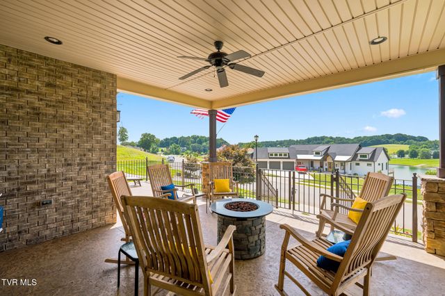 229 Forest Lane N, Blountville, TN 37617
