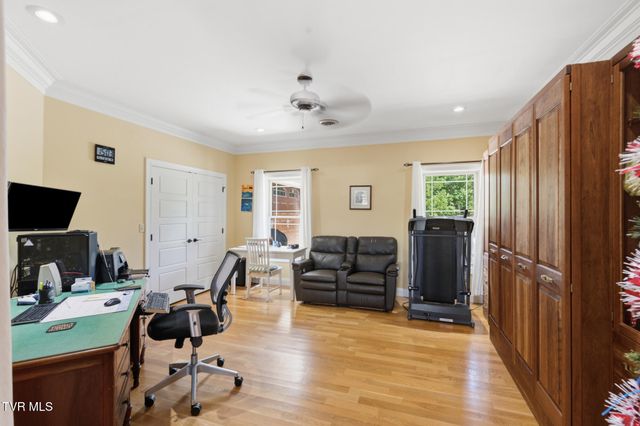 229 Forest Lane N, Blountville, TN 37617