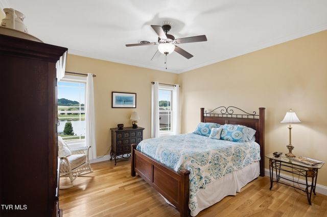 229 Forest Lane N, Blountville, TN 37617
