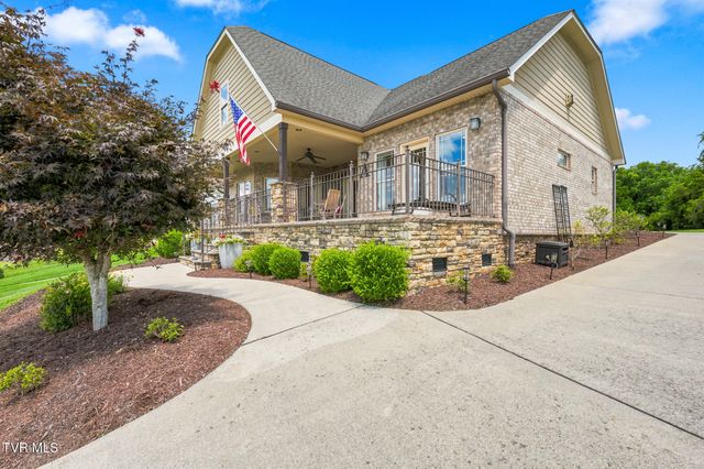 229 Forest Lane N, Blountville, TN 37617