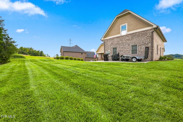 229 Forest Lane N, Blountville, TN 37617