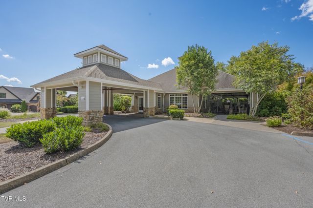 229 Forest Lane N, Blountville, TN 37617
