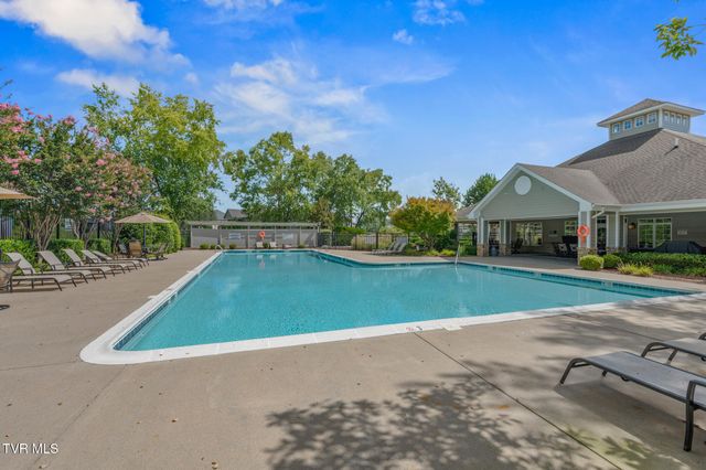 229 Forest Lane N, Blountville, TN 37617