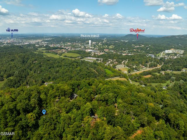 459 Sugar Mtn Way, Pigeon Forge, TN 37863