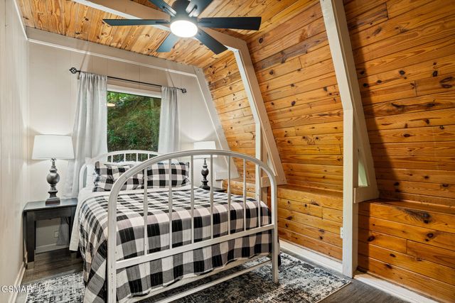 459 Sugar Mtn Way, Pigeon Forge, TN 37863