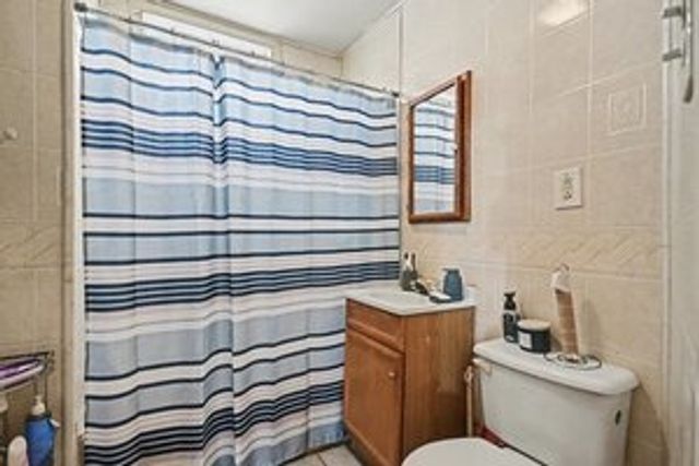 6621 S Oakley Avenue, Chicago, IL 60636