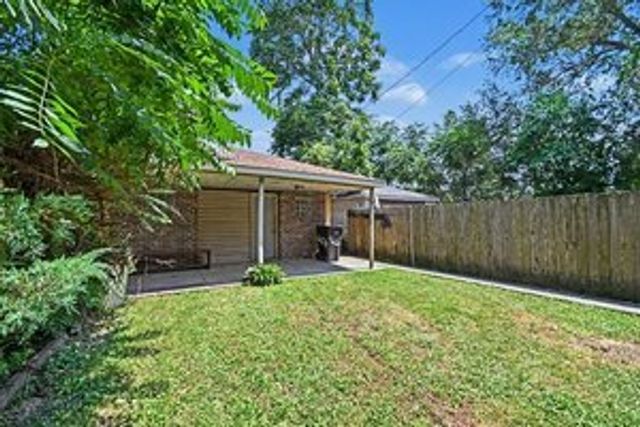 6621 S Oakley Avenue, Chicago, IL 60636