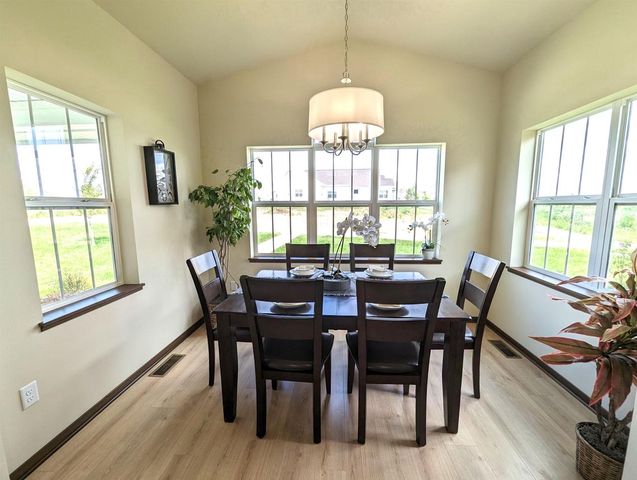 4321 Goldeneye Gateway Drive, Middleton, WI 53562