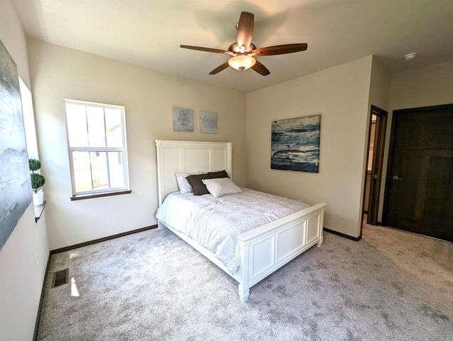 4321 Goldeneye Gateway Drive, Middleton, WI 53562