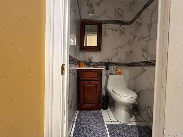 19153 115th Road, Saint Albans, NY 11412