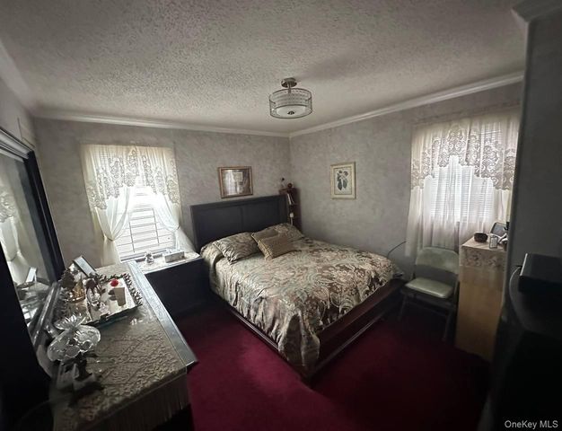 19153 115th Road, Saint Albans, NY 11412