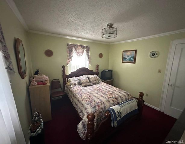 19153 115th Road, Saint Albans, NY 11412