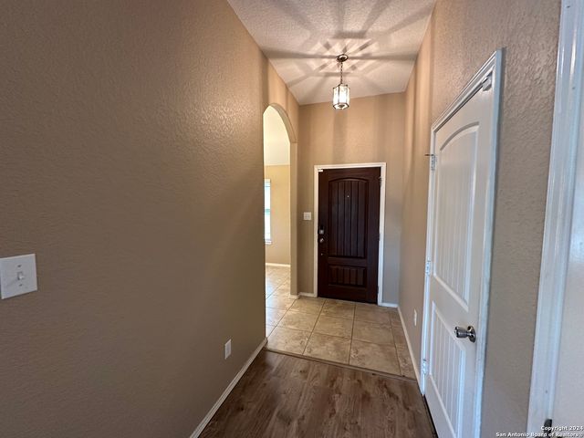 3327 CANDLEMOON DR, San Antonio, TX 78244