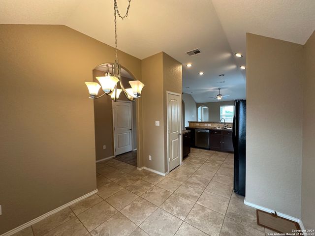 3327 CANDLEMOON DR, San Antonio, TX 78244