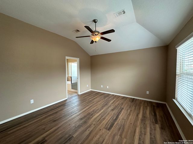 3327 CANDLEMOON DR, San Antonio, TX 78244