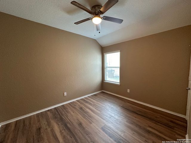 3327 CANDLEMOON DR, San Antonio, TX 78244