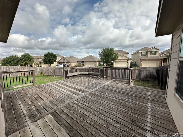 3327 CANDLEMOON DR, San Antonio, TX 78244