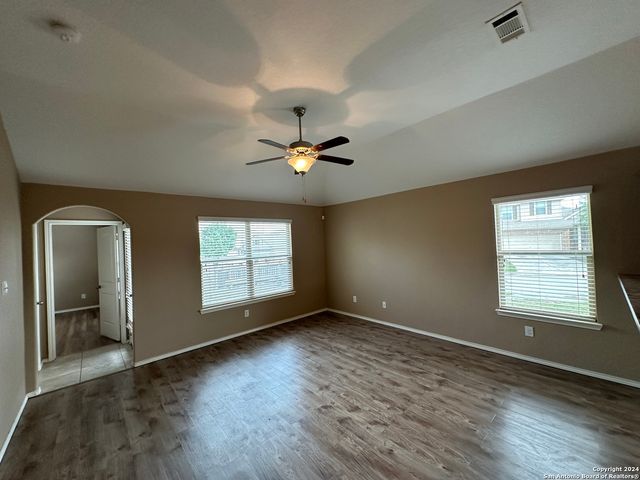 3327 CANDLEMOON DR, San Antonio, TX 78244