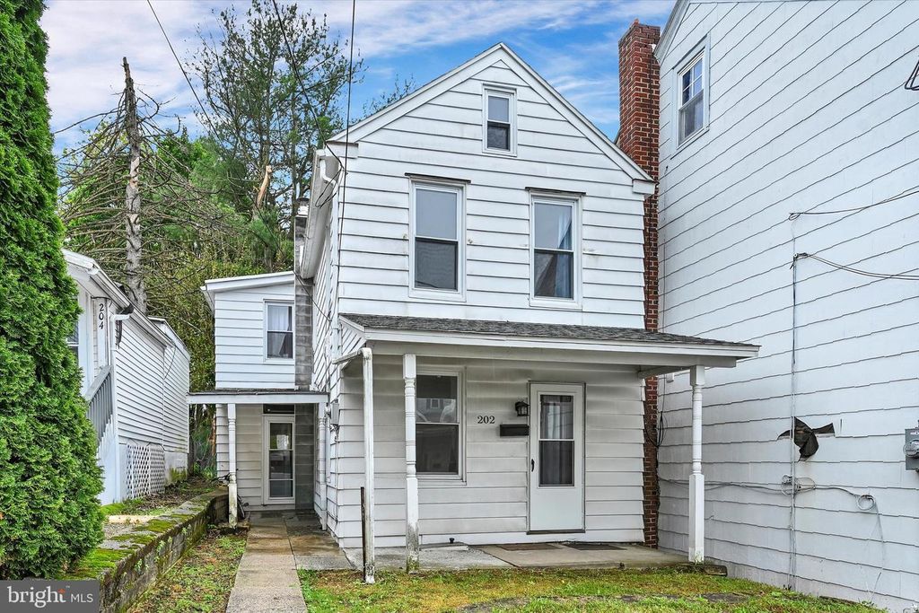 202 S MARGARETTA ST, Schuylkill Haven, PA 17972