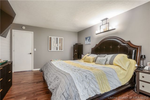 203 Lancaster Circle, New Albany, IN 47150