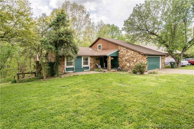 203 Lancaster Circle, New Albany, IN 47150