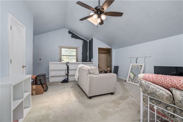 203 Lancaster Circle, New Albany, IN 47150