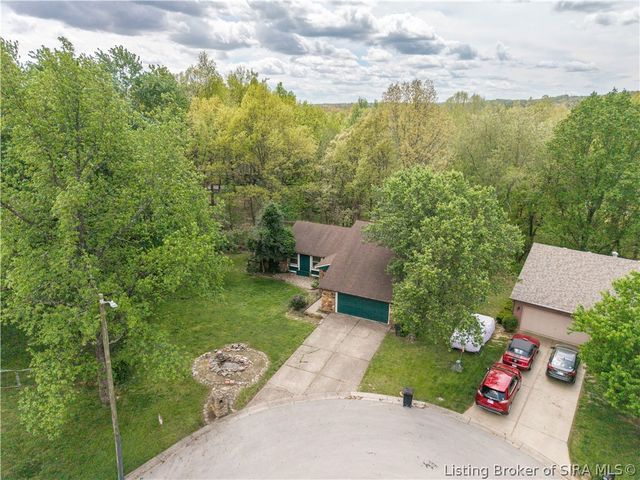 203 Lancaster Circle, New Albany, IN 47150
