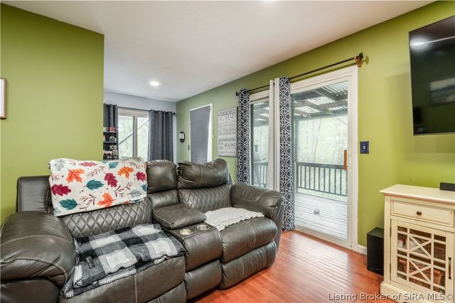 203 Lancaster Circle, New Albany, IN 47150